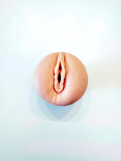 Realistic Pussy Mouth Gag in Silicone Deepthroat Fuck Toy for Gay Dom Play